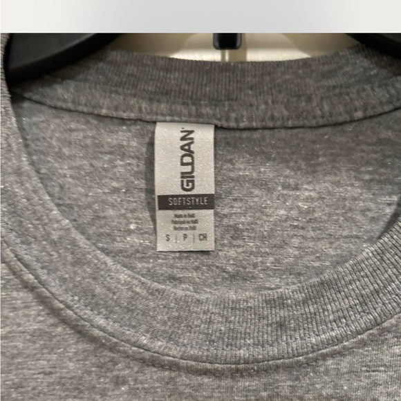 Gildan Shark Farmer Sharks Don’t Swim Backwards t shirt - Picture 2 of 4